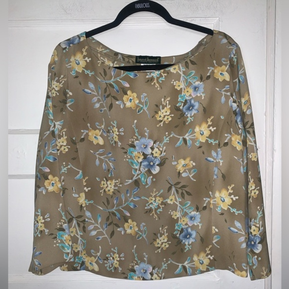Harvé Bernard tan/green floral blouse‎ size medium